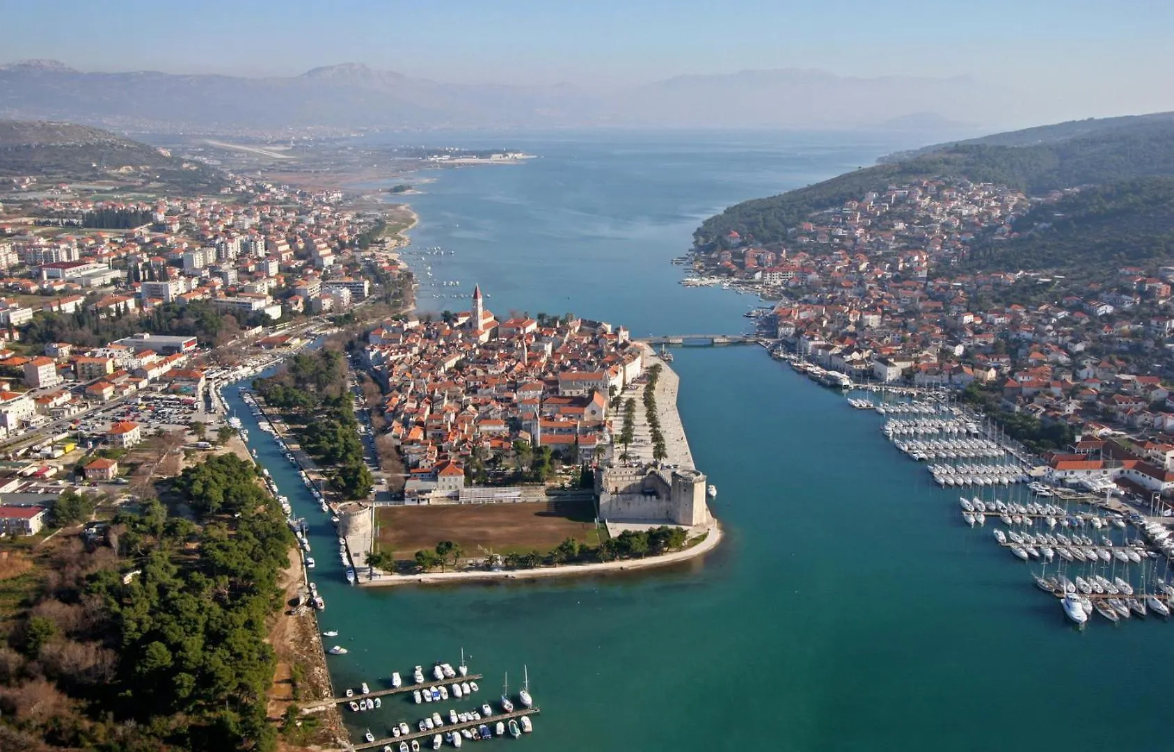 Apartment In Slatine With Sea View, Terrace, Air Conditioning, Wifi 5130-2 0*,  Croatia